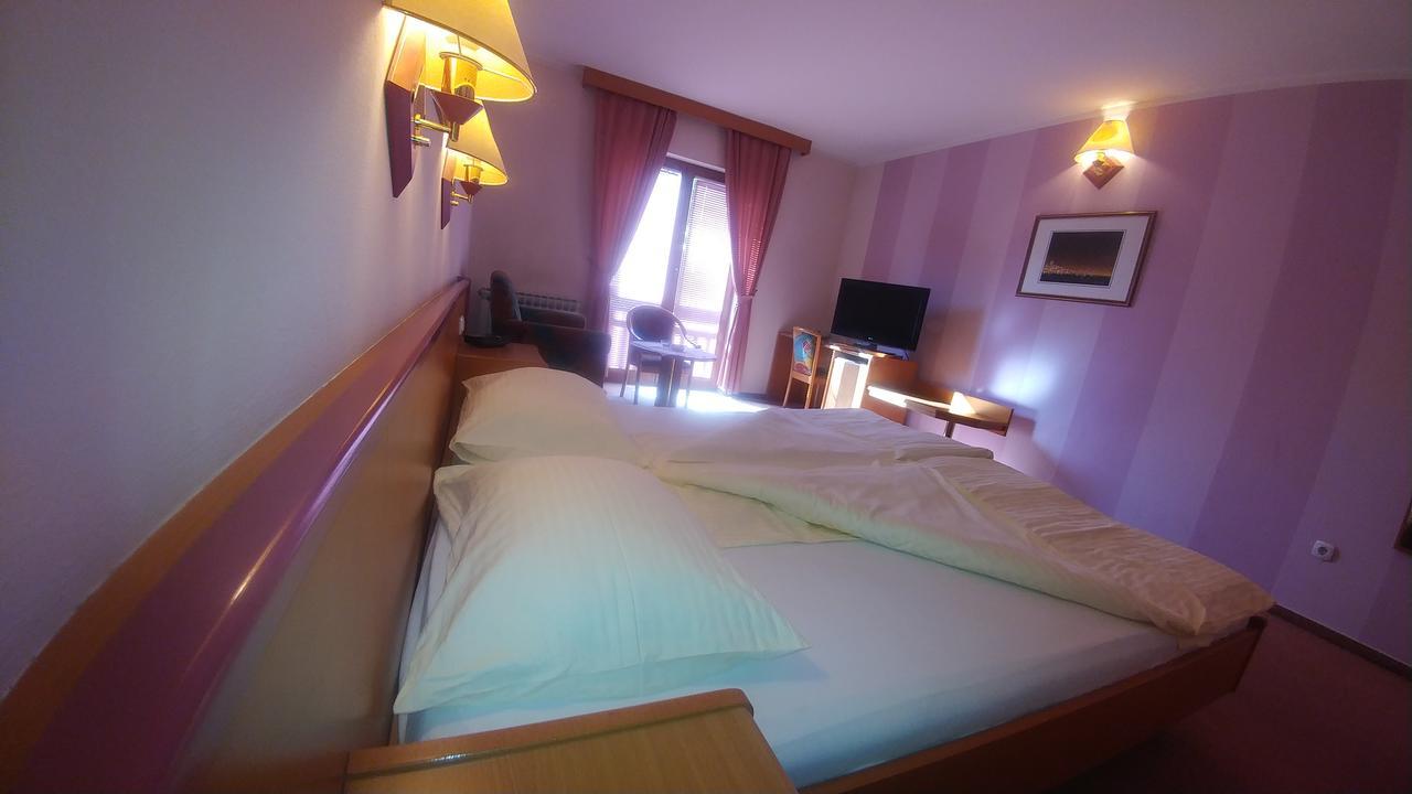 Hotel Delminium Ilidža Esterno foto